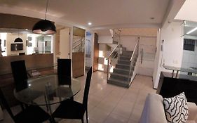 Cobertura a 200 metros da feirinha da beira mar